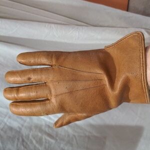 5. Elegant Tan Tobacco Women's Gloves